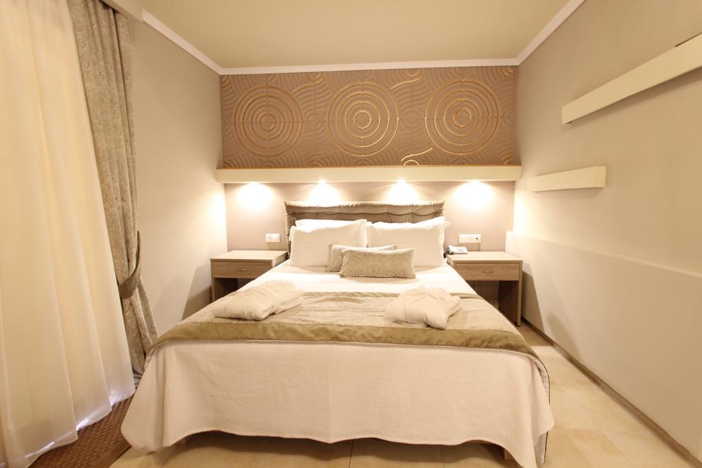 Hotel Mallas Nea Kallikrateia Kültér fotó