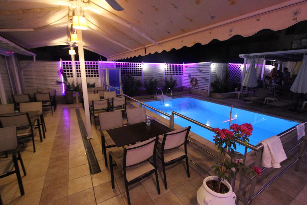 Hotel Mallas Nea Kallikrateia Kültér fotó